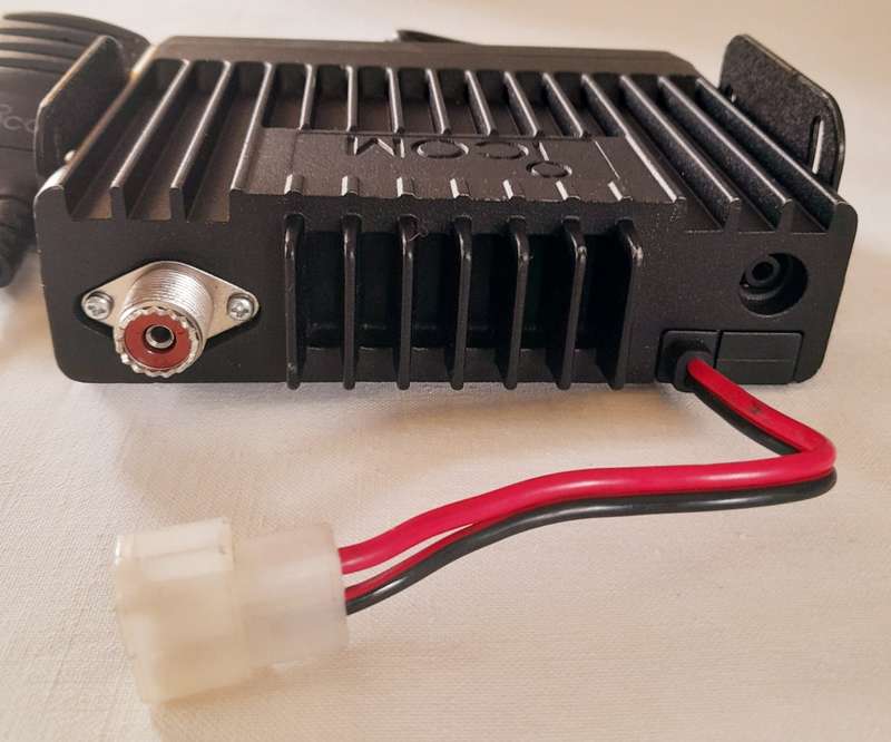 ICOM IC-F110 VHF TRANSCEIVER